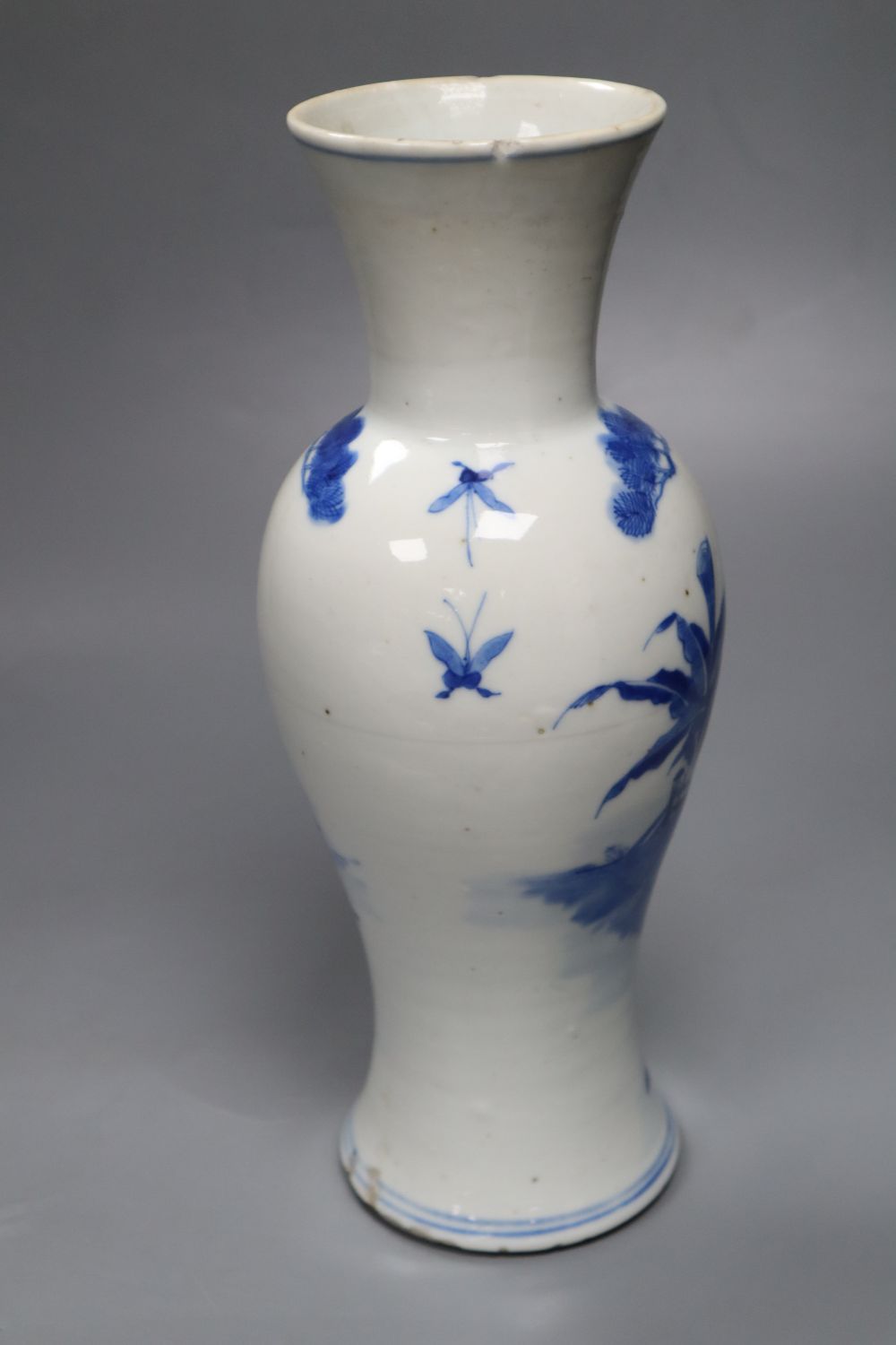 A 19th century Chinese blue and white vase, Kangxi mark